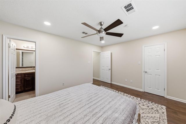 8526 Cedel Drive, Houston, TX 77055