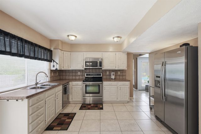 7213 Bradford Place, The Colony, TX 75056