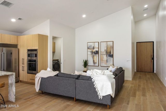 4224 N 35TH Place, Phoenix, AZ 85018