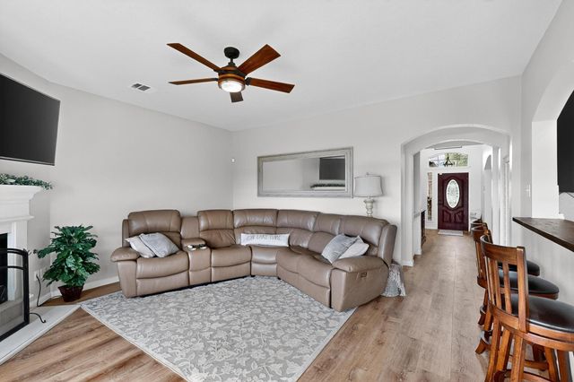 2820 Appaloosa Court, Little Elm, TX 75068