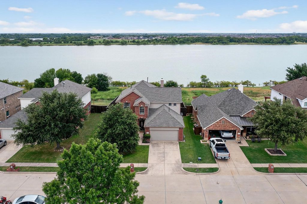 2820 Appaloosa Court, Little Elm, TX 75068