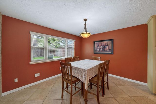 12511 Ravens Mate Drive, Cypress, TX 77429
