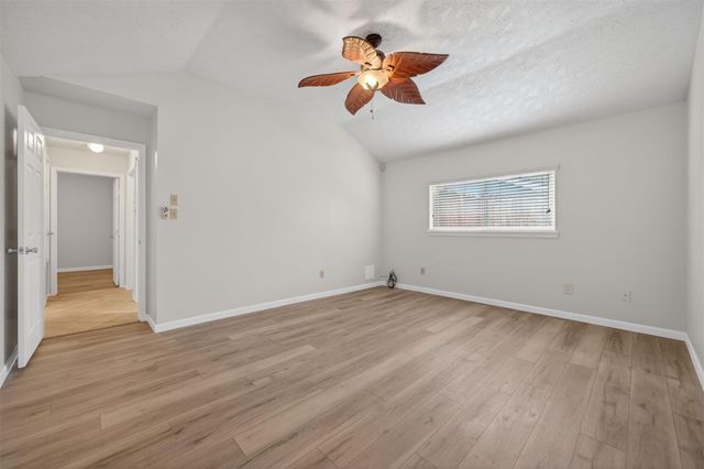 12511 Ravens Mate Drive, Cypress, TX 77429