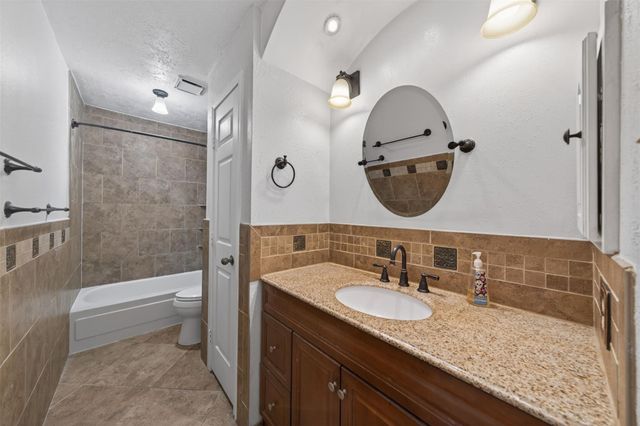 12511 Ravens Mate Drive, Cypress, TX 77429