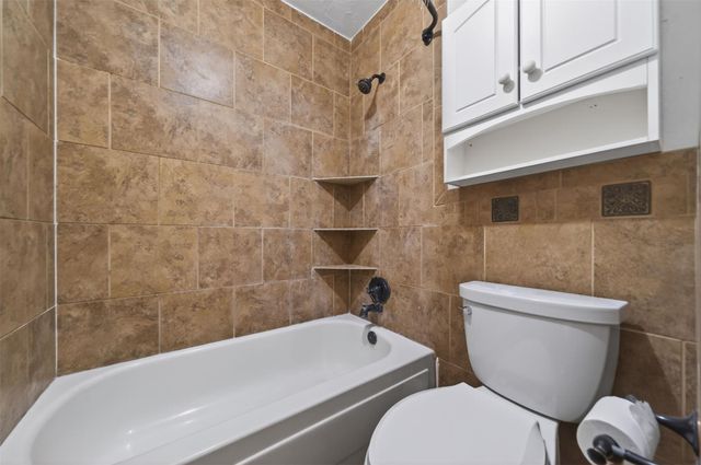 12511 Ravens Mate Drive, Cypress, TX 77429