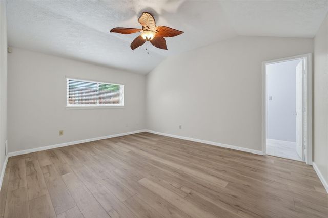 12511 Ravens Mate Drive, Cypress, TX 77429