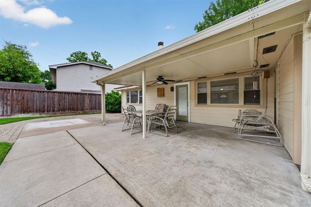 12511 Ravens Mate Drive, Cypress, TX 77429