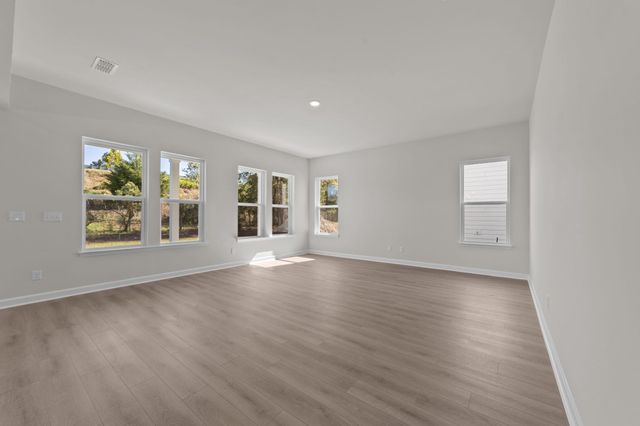 988 Triton Ave., Little River, SC 29566