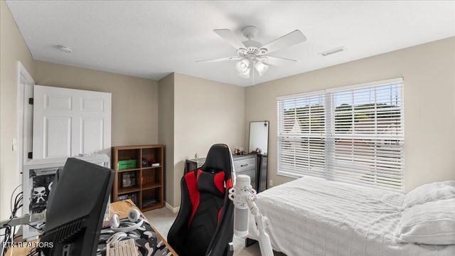 7109 Highland Creek Lane, Knoxville, TN 37931