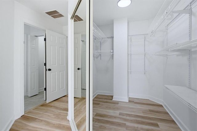 5059 Club Vista Point, Stone Mountain, GA 30088