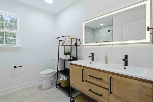 5059 Club Vista Point, Stone Mountain, GA 30088
