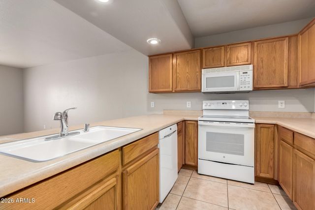 16021 N 30TH Street 115, Phoenix, AZ 85032
