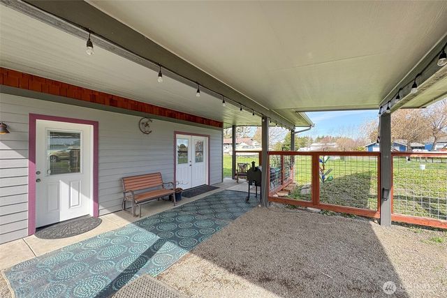 190 Golden Sands Boulevard, Sequim, WA 98382