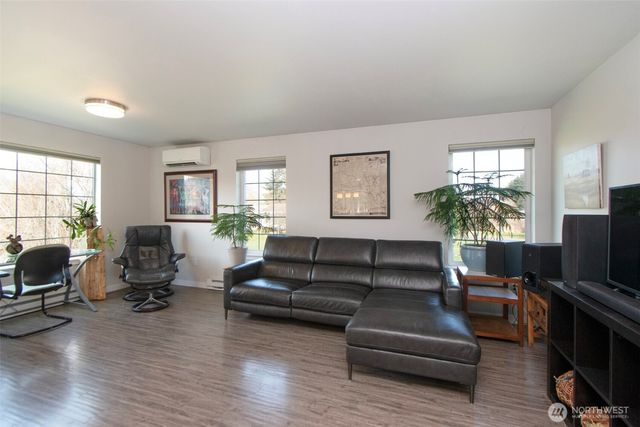 190 Golden Sands Boulevard, Sequim, WA 98382