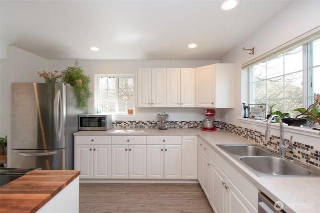 190 Golden Sands Boulevard, Sequim, WA 98382