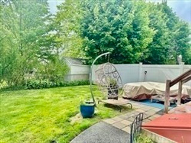 26 Bacon St 26, Watertown, MA 02472