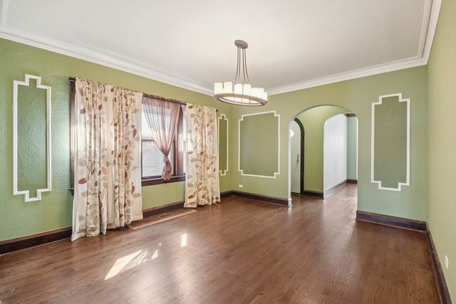 5328 W George Street, Chicago, IL 60641