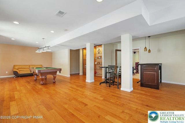 117 Fernwood Road, Lehman Twp, PA 18324