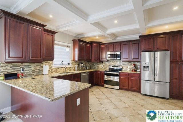 117 Fernwood Road, Lehman Twp, PA 18324