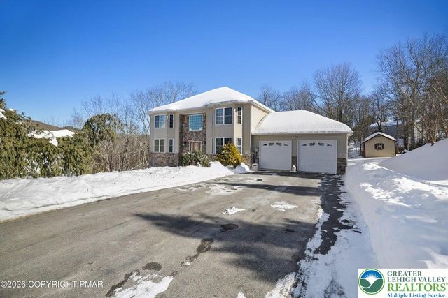 117 Fernwood Road, Lehman Twp, PA 18324