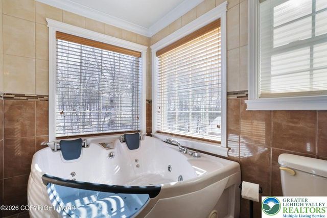 117 Fernwood Road, Lehman Twp, PA 18324