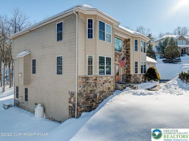 117 Fernwood Road, Lehman Twp, PA 18324