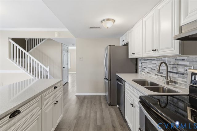 14 Ashinghurst Rd, Henrico, VA 23238