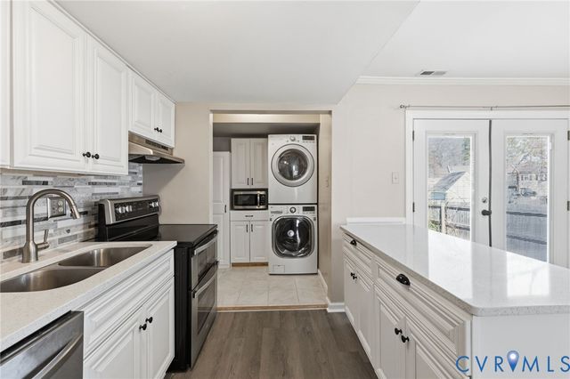 14 Ashinghurst Rd, Henrico, VA 23238