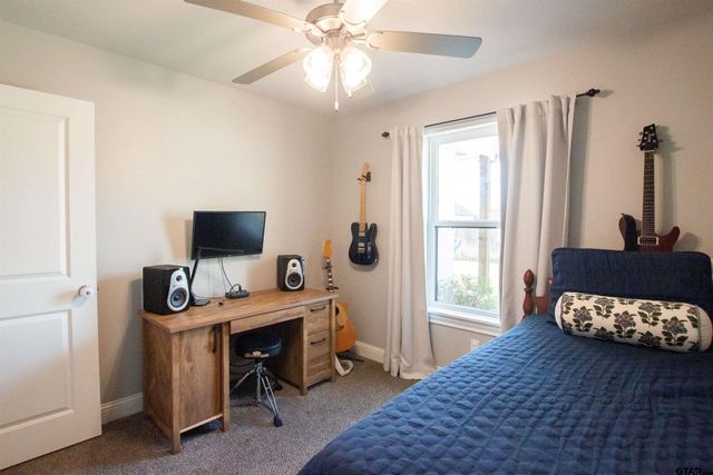 11462 Lindsey Garden Dr, Tyler, TX 75709