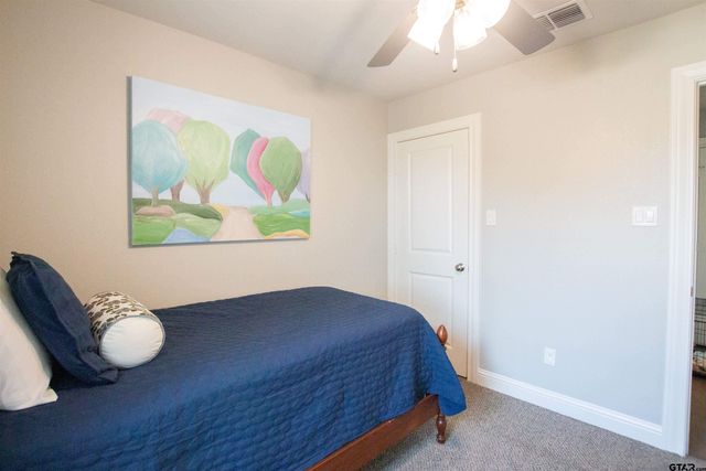 11462 Lindsey Garden Dr, Tyler, TX 75709