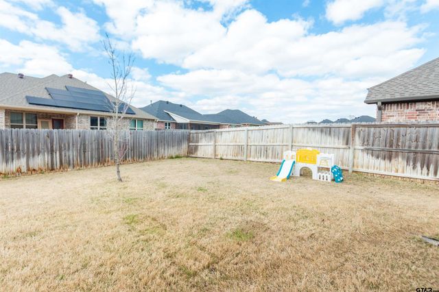 11462 Lindsey Garden Dr, Tyler, TX 75709