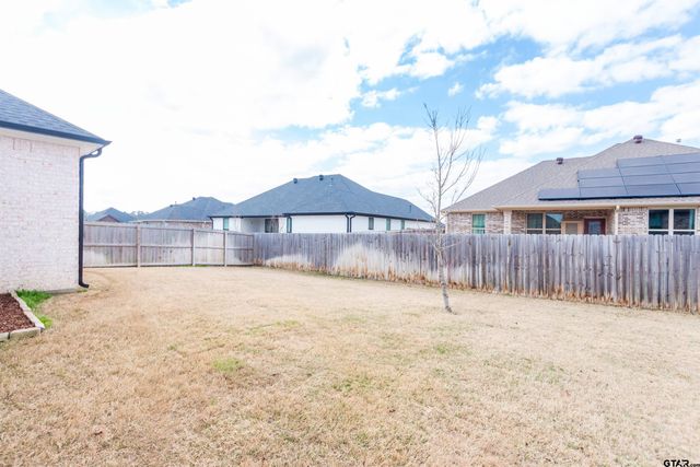 11462 Lindsey Garden Dr, Tyler, TX 75709