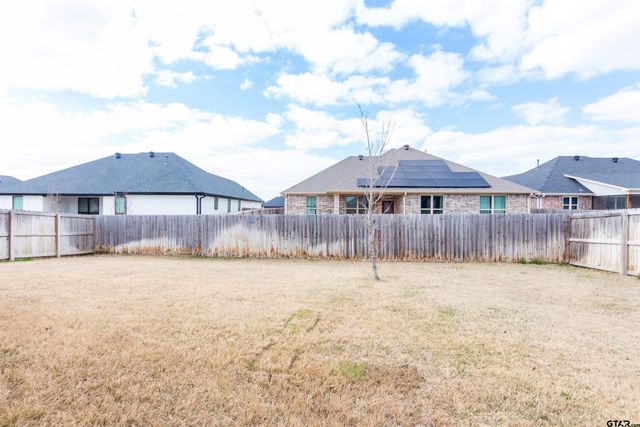 11462 Lindsey Garden Dr, Tyler, TX 75709