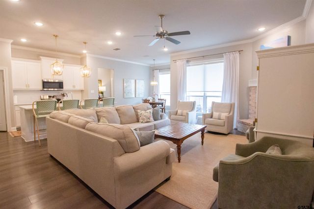 11462 Lindsey Garden Dr, Tyler, TX 75709