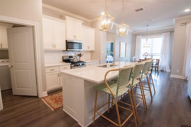 11462 Lindsey Garden Dr, Tyler, TX 75709