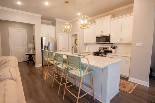 11462 Lindsey Garden Dr, Tyler, TX 75709