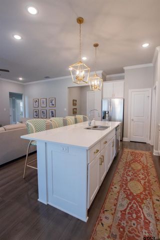 11462 Lindsey Garden Dr, Tyler, TX 75709