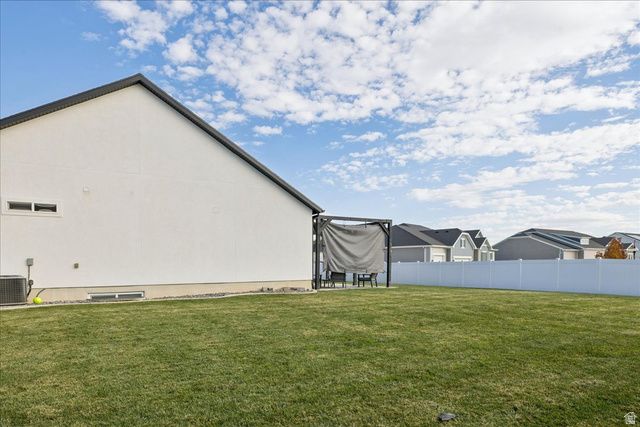 3277 W 775 N, Layton, UT 84041