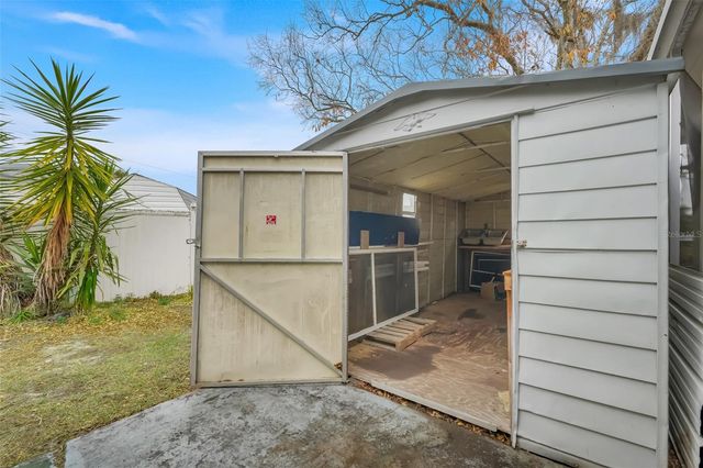 12623 MILWAUKEE AVENUE, Tavares, FL 32778