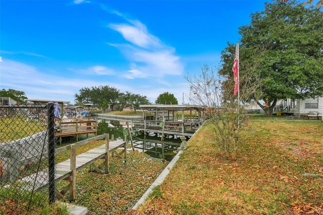 12623 MILWAUKEE AVENUE, Tavares, FL 32778