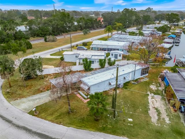 12623 MILWAUKEE AVENUE, Tavares, FL 32778