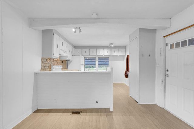 12623 MILWAUKEE AVENUE, Tavares, FL 32778