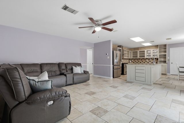 12103 Victorian Oaks, San Antonio, TX 78253