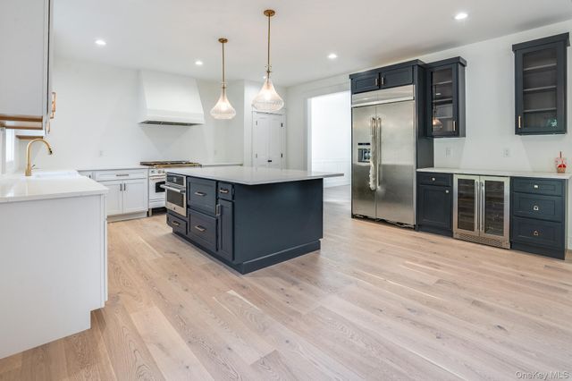 989 Freedom road, Pleasant Valley, NY 12569