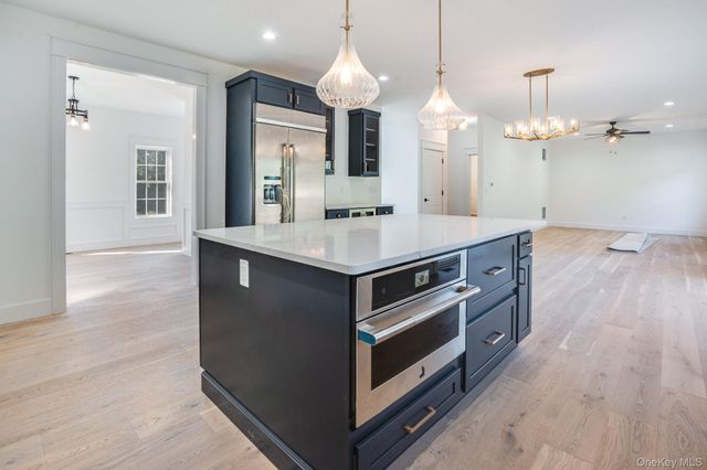 989 Freedom road, Pleasant Valley, NY 12569