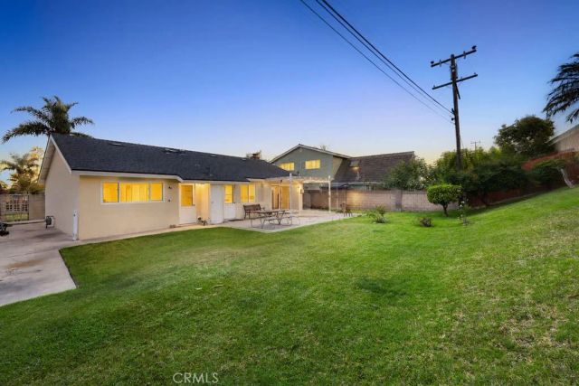 20431 Seven Seas Lane, Huntington Beach, CA 92646