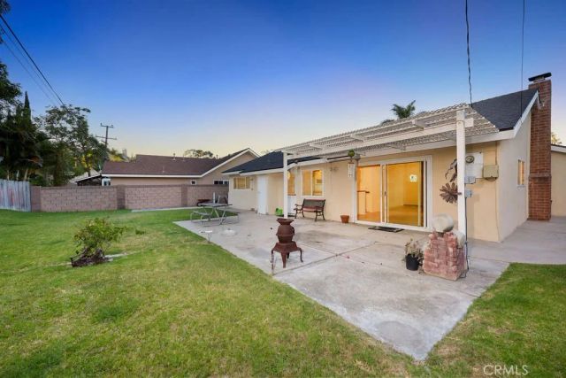 20431 Seven Seas Lane, Huntington Beach, CA 92646
