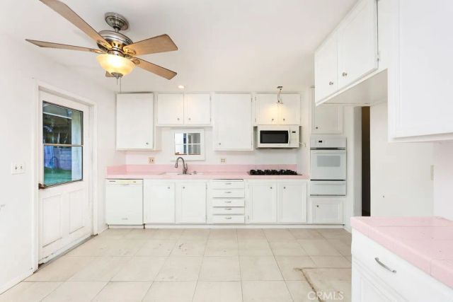 20431 Seven Seas Lane, Huntington Beach, CA 92646
