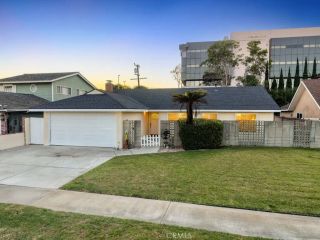 20431 Seven Seas Lane, Huntington Beach, CA 92646