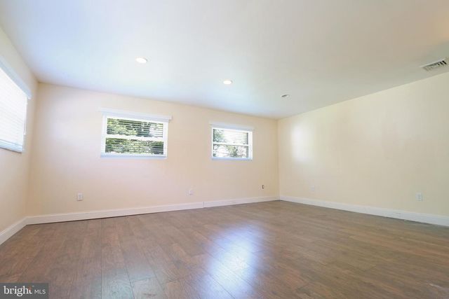 2205 MARY LN, Broomall, PA 19008